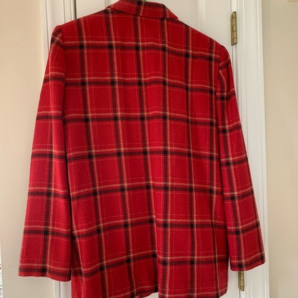 Blazer - Picture 2 of 6